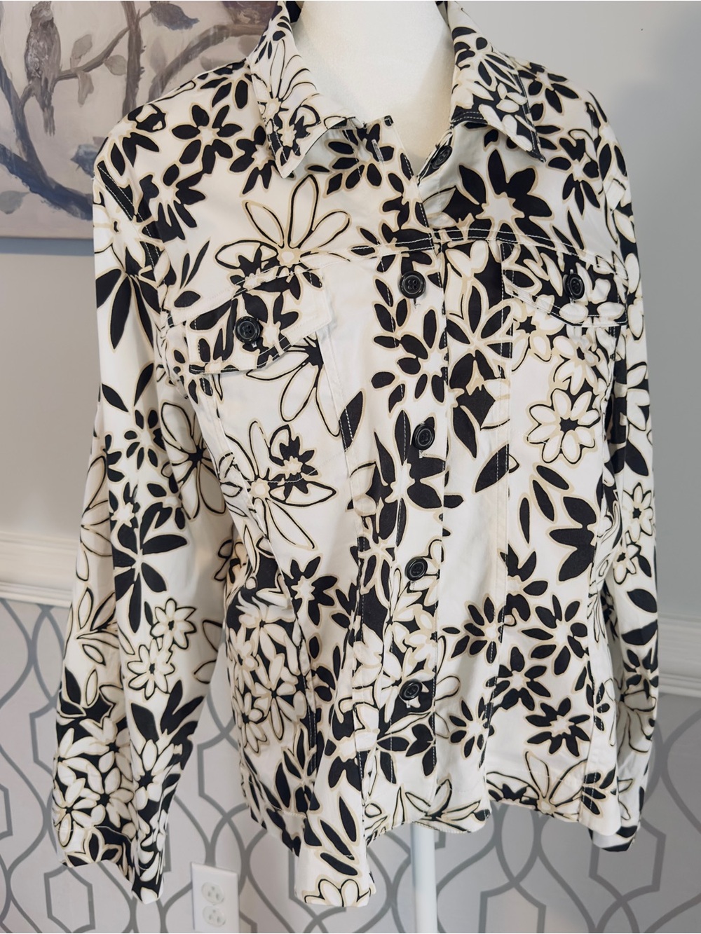 Joni B Woman Cotton/Spandex Jacket White Tan Black Daisy Floral Long Sleeve XL